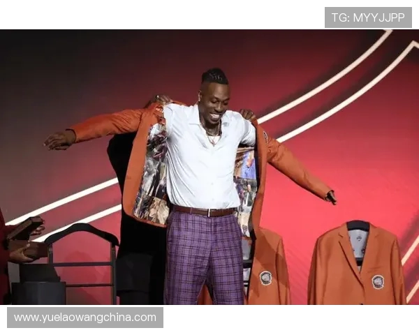 霍华德揭露进NBA后失去处子之身 小波特分享大学时期与网红的往事